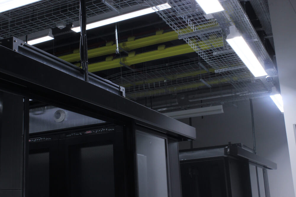 Datacenter İlgili Görsel